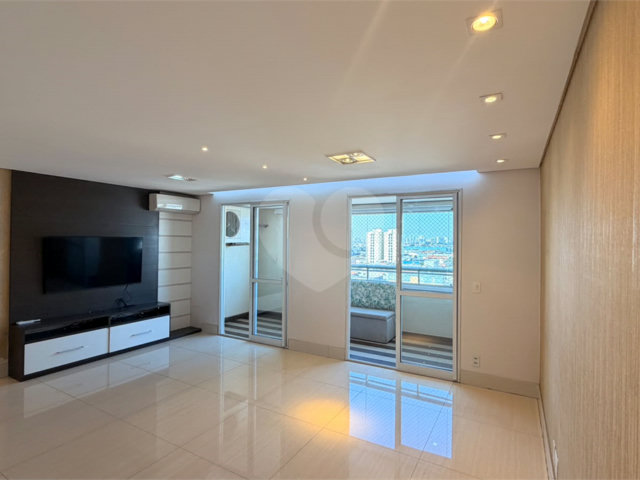 Apartamento à venda com 2 quartos, sendo 1 suíte,  em Vila Maria, São Paulo, SP