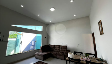 Casa à venda com 3 quartos, sendo 1 suíte,  em Jardim Monte Santo, Itapetininga, SP