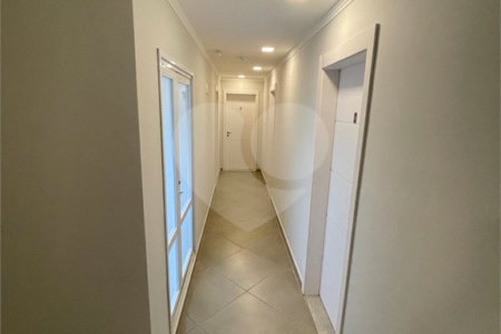 Cobertura Duplex no Edifício Residencial Elegance, ao lado do Shopping Iguatemi.