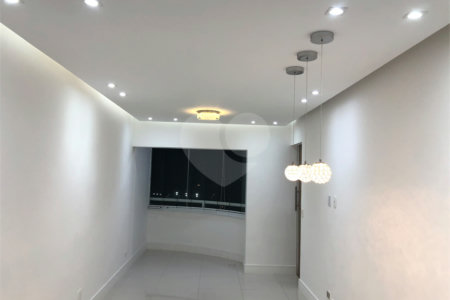 Lindo Apartamento com Varanda integrada