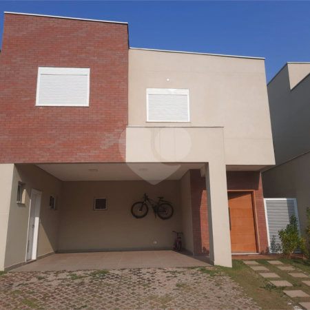 Casa à venda com 3 suítes no condomínio Ecovillagio, São Roque - SP