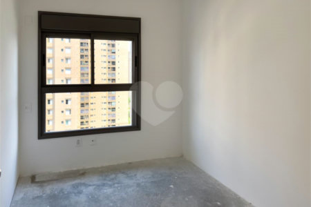 Apartamento à venda com 2 suítes em Santo Amaro, São Paulo, SP