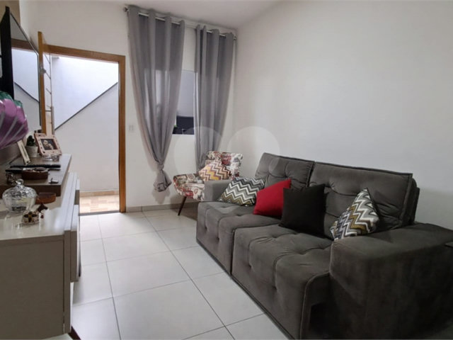 Casa à venda com 3 quartos, sendo 2 suítes,  em Parada Inglesa, São Paulo, SP