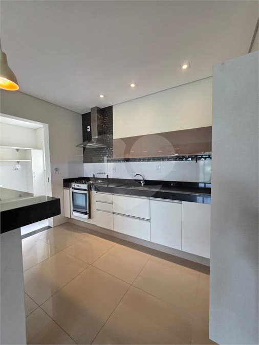 Apartamento à venda ou para alugar com 3 suítes no Centro, Vinhedo, SP