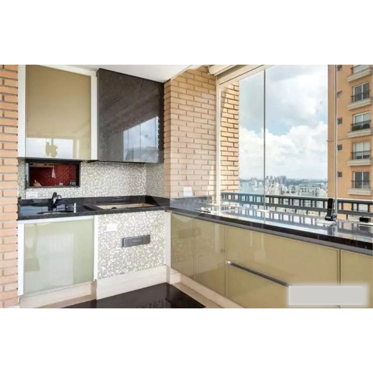 Apartamento à venda com 4 suítes em Moema, São Paulo, SP