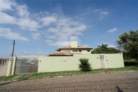 Casa à venda com 3 quartos, sendo 1 suíte,  em Jardim Sontag, Salto, SP