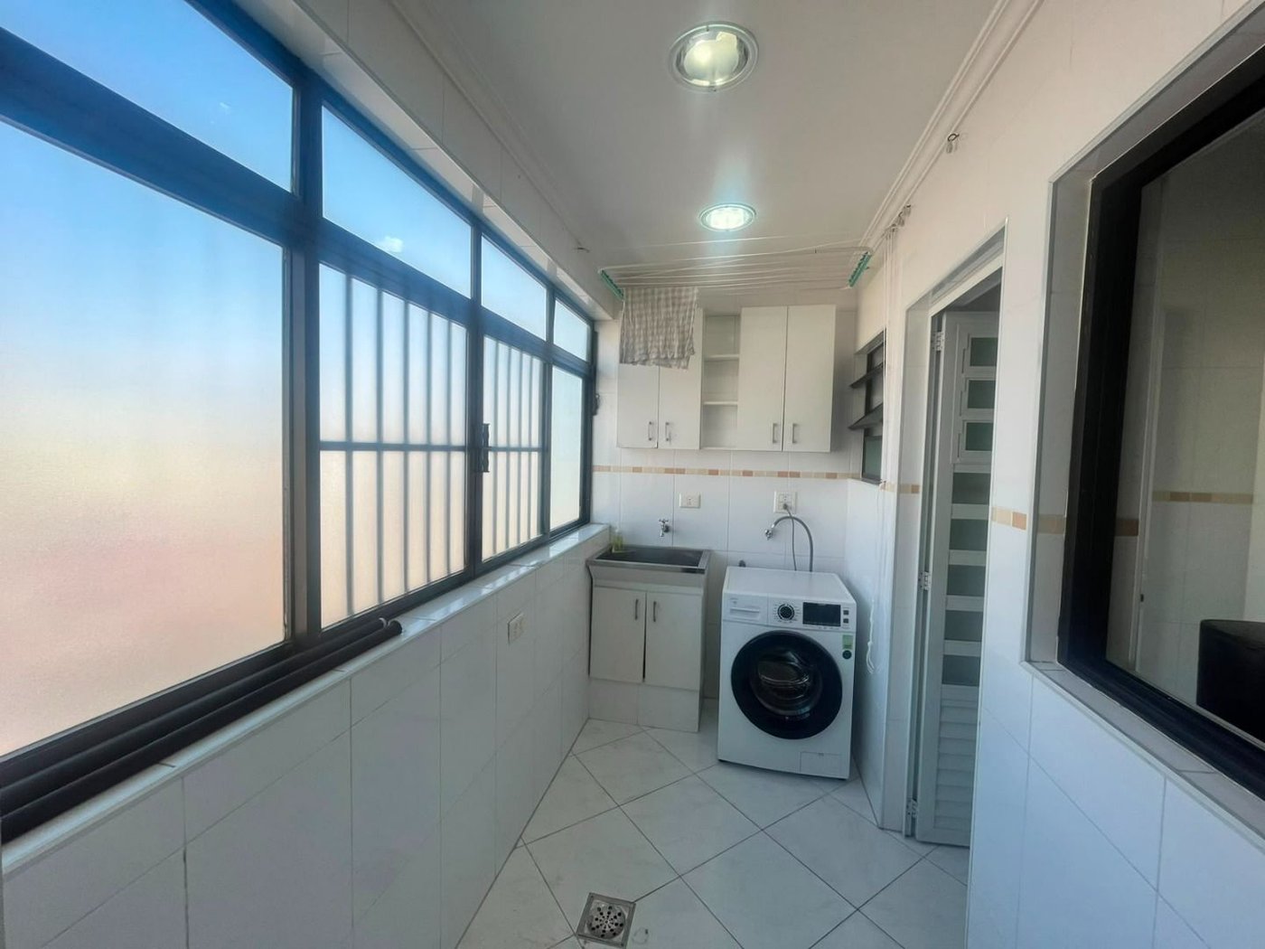 Apartamento para alugar, 99 m² por R$ 5.800,00/mês - Boqueirão - Santos/SP
