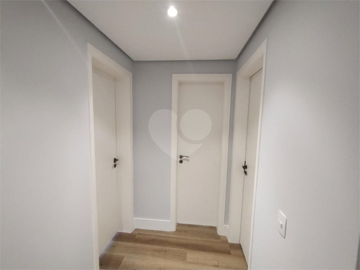 Apartamento à venda com 5 quartos, sendo 2 suítes, em Aclimação, São Paulo, SP