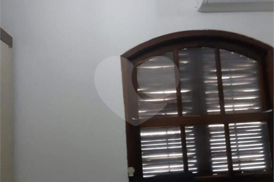 Sobrado à venda com 3 quartos, sendo 1 suíte, em Jardim Cachoeira, São Paulo, SP