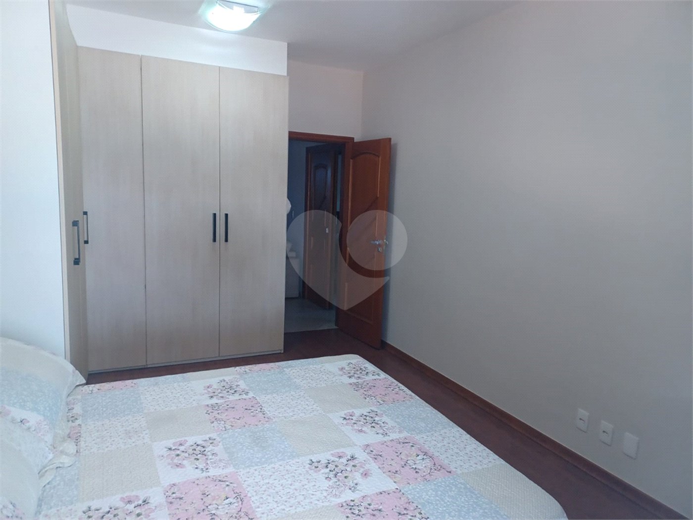 Casa à venda com 2 quartos, sendo 1 suíte, no condomínio Terras de Mont Serrat, Salto - SP
