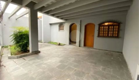 Sobrado à venda ou para alugar com 4 quartos, sendo 2 suítes,  em Santana, São Paulo, SP