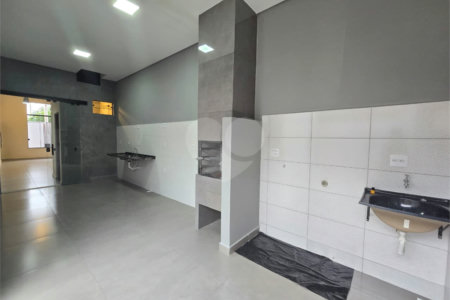 Casa à venda com 3 quartos, sendo 1 suíte, em Residencial Villaggio Di Capri, Itapetininga, SP