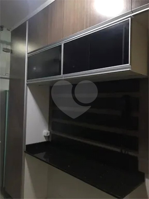 Apartamento à venda com 3 quartos, sendo 1 suíte,  em Jardim Augusta, São José dos Campos, SP