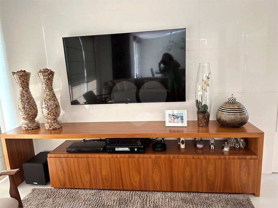 Apartamento à venda com 3 suítes em Vila Suzana, São Paulo, SP