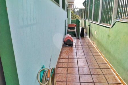 Casa à venda com 2 quartos, sendo 1 suíte, em Vila Comercial, São Paulo, SP