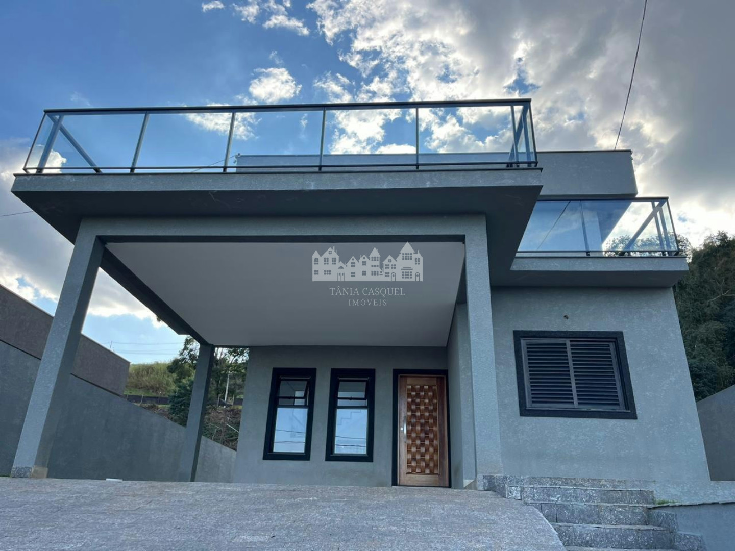 Casa, 4 quartos, 205 m² - Foto 1