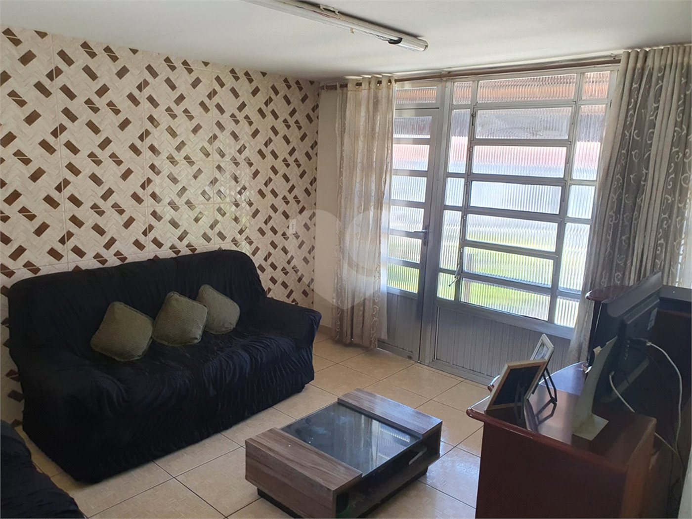 Casa Térrea à venda com 3 quartos, sendo 1 suíte, no Centro, Poá, SP