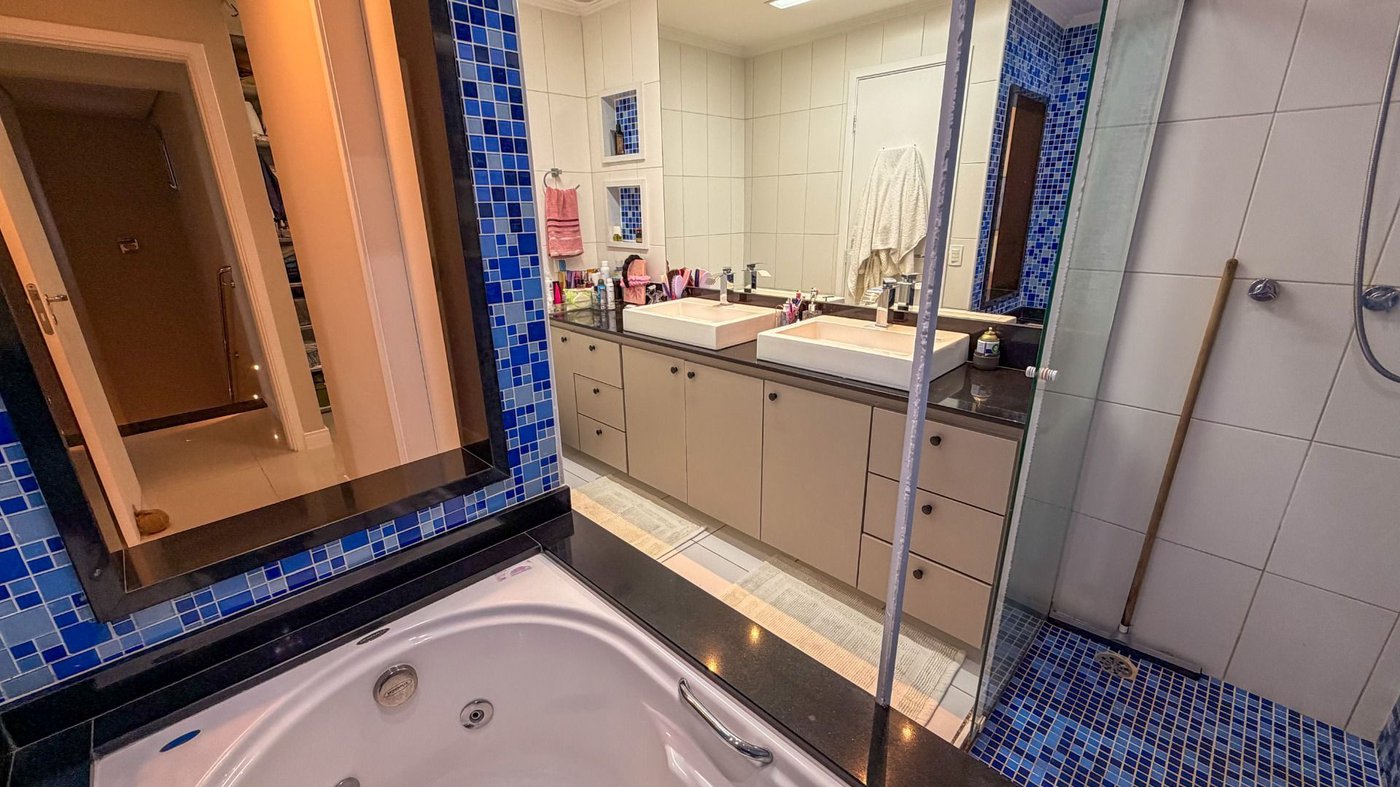 Cobertura Duplex com Vista para o Mar | 3 Suítes, SPA Privativo, Porteira Fechada e Lazer Completo