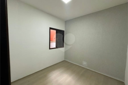 Casa Térrea à venda com 3 quartos, sendo 1 suíte,  em Vila Suissa, Mogi das Cruzes, SP
