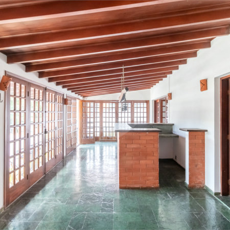 Sobrado à venda com 5 quartos, sendo 3 suítes, em Alto da Boa Vista, São Paulo, SP