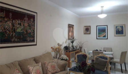 Casa à venda com 6 quartos, sendo 2 suítes,  em Tatuapé, São Paulo, SP