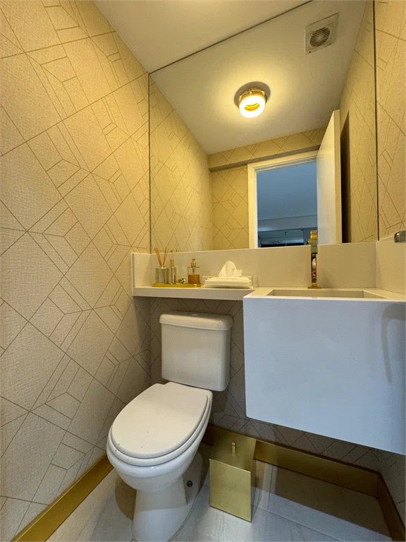 Apartamento à venda com 2 suítes em Jardim Esmeralda, São Paulo, SP