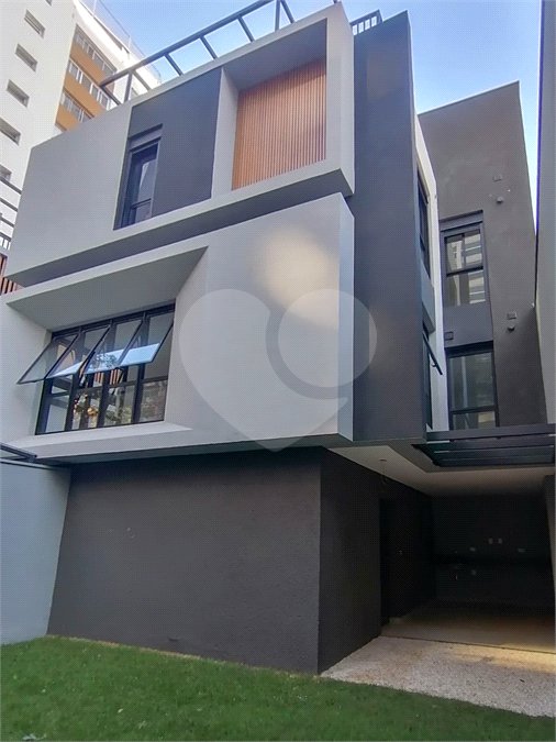CASA DE CONDOMINIO CUBE TUTOIA/196m2/3Q/1SUITE + ROOFTOP