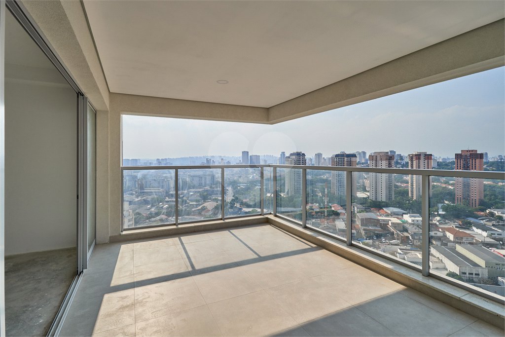 Apartamento à venda com 3 quartos, sendo 1 suíte, em Jardim Marajoara, São Paulo, SP