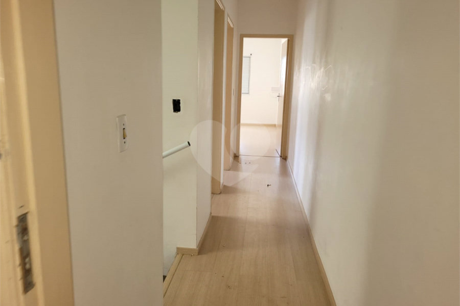 Casa à venda com 3 quartos, sendo 1 suíte, em Parque Maria Domitila, São Paulo, SP