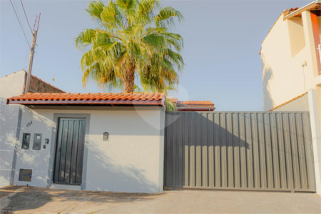 Casa à venda com 4 quartos, sendo 1 suíte, em Jardim Planalto, Salto, SP