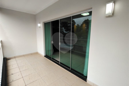Sobrado à venda com 3 quartos, sendo 2 suítes, em Jardim Itália, Itapetininga, SP