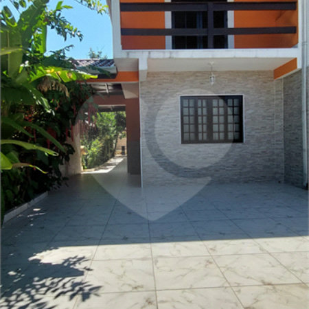 Casa à venda com 3 quartos, sendo 2 suítes,  em Indaiá, Bertioga, SP
