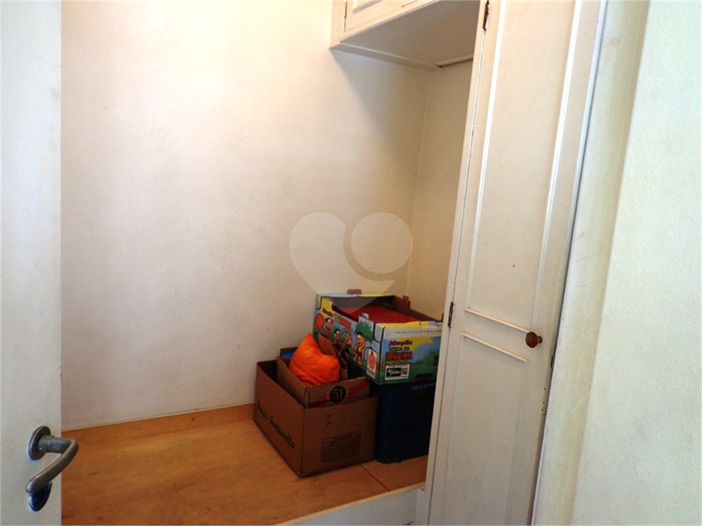 Apartamento à venda com 3 quartos, sendo 1 suíte, em Santa Cecília, São Paulo, SP