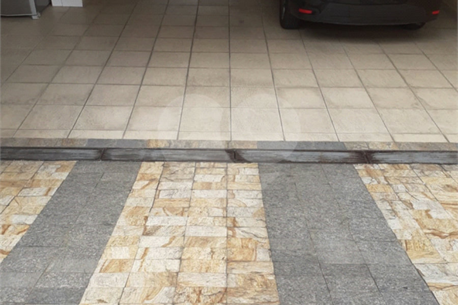 Sobrado à venda com 3 quartos, sendo 1 suíte, em Vila Nova Cachoeirinha, São Paulo, SP