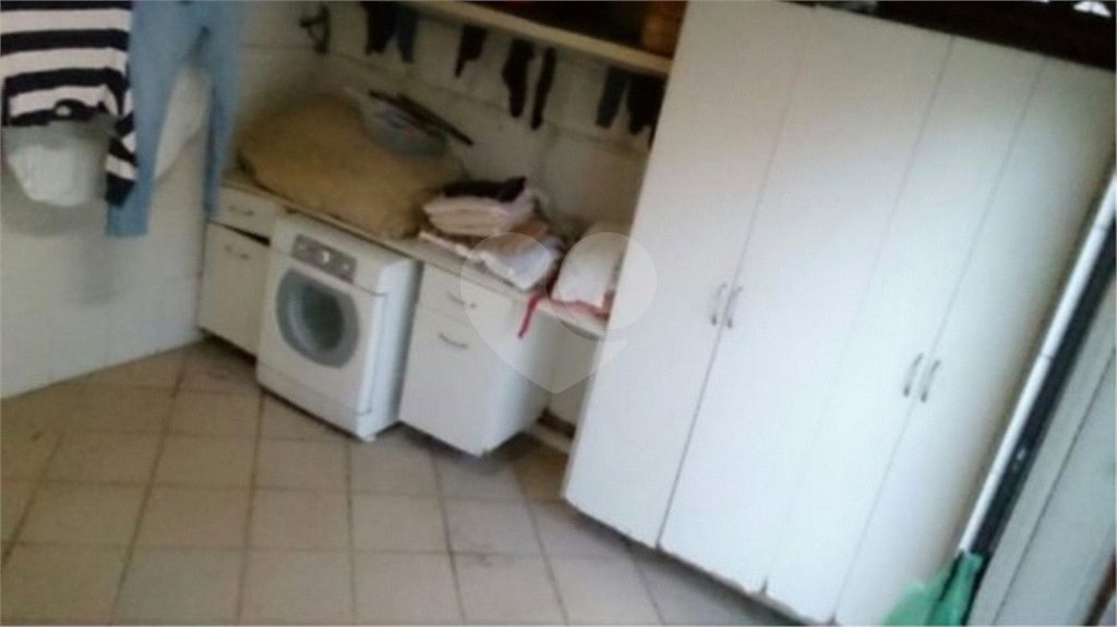 Sobrado à venda com 5 quartos, sendo 2 suítes, em Brooklin Paulista, São Paulo, SP