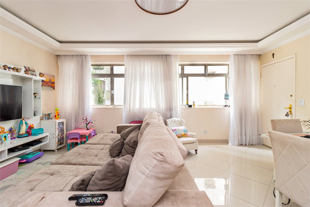 Apartamento à venda com 3 quartos, sendo 1 suíte, em Jardim Paulista, São Paulo, SP