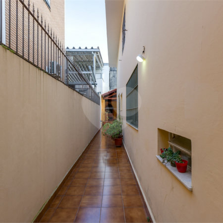 Casa à venda com 3 quartos, sendo 1 suíte,  em Campo Belo, São Paulo, SP