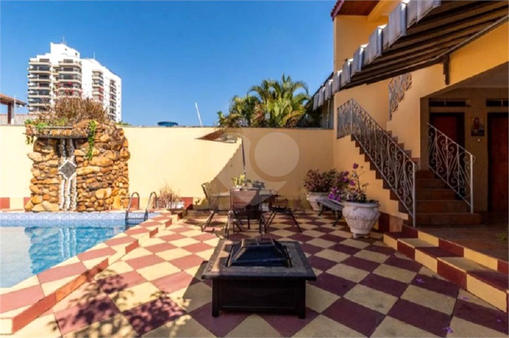 Sobrado à venda com 5 quartos, sendo 4 suítes, em Vila Galvão, Guarulhos, SP