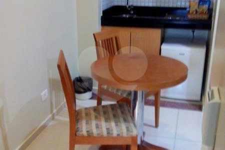 Flat à venda com 1 quarto em Santana, São Paulo, SP