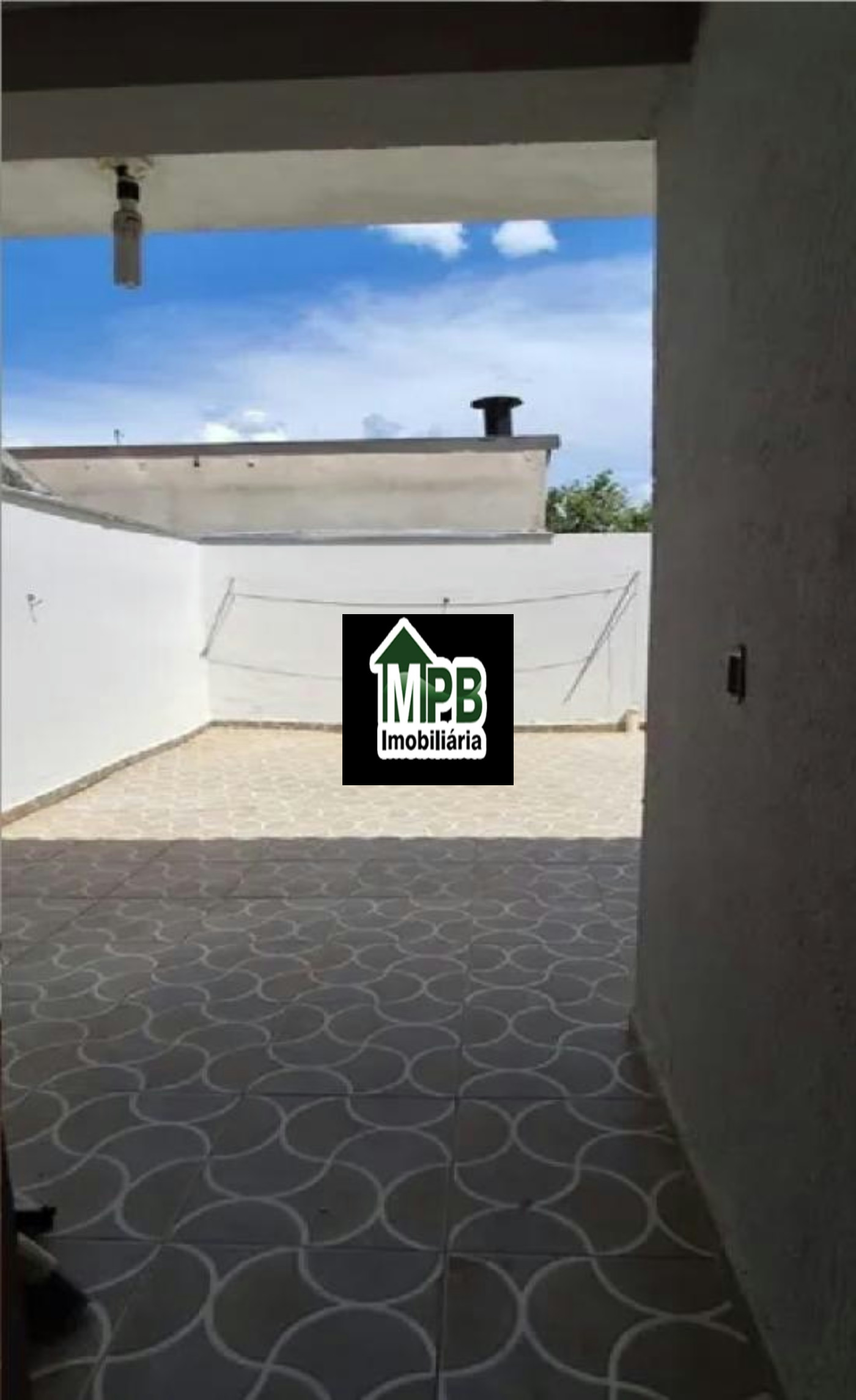 Casa à venda com 2 quartos, sendo 1 suíte, no condomínio Jardim Residencial Villa Amato, Sorocaba - SP