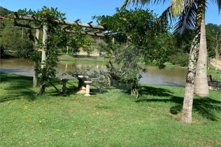 Casa à venda com 10 quartos, sendo 3 suítes, no condomínio Chácaras Campo Verde, Campo Limpo Paulista - SP