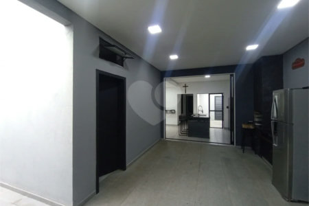 Casa à venda com 3 quartos, sendo 1 suíte, em Vila Santana, Itapetininga, SP