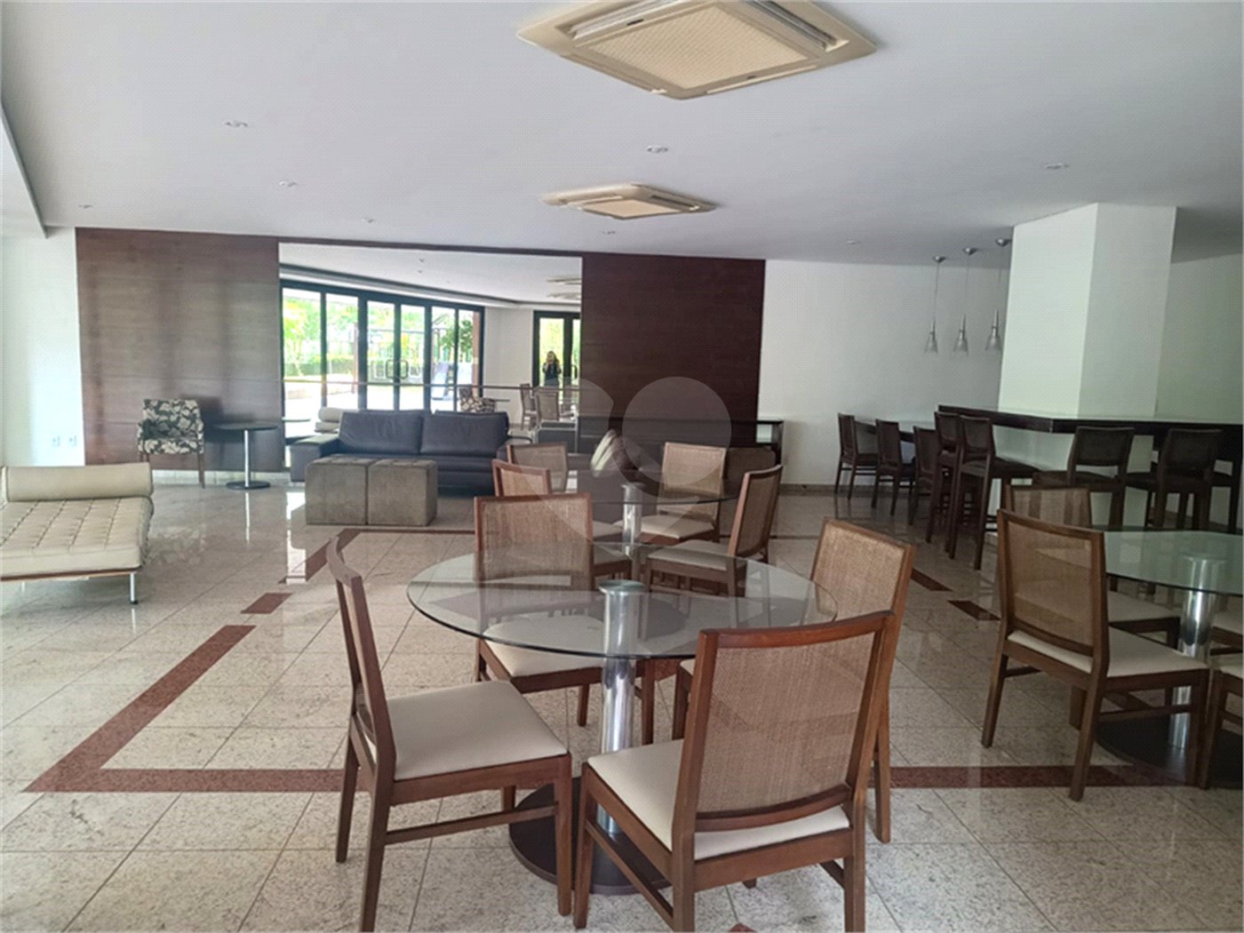 Apartamento à venda com 3 suítes em Vila Suzana, São Paulo, SP