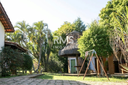 Chácara à venda com 4 quartos, sendo 1 suíte,  em Colinas do Mosteiro de Itaici, Indaiatuba, SP