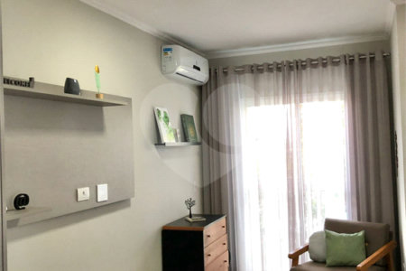 Sobrado à venda com 5 suítes em Vila Alzira, Santo André, SP