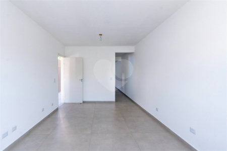 Sobrado à venda com 3 quartos, sendo 1 suíte, em Vila Morse, São Paulo, SP