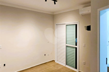 Casa à venda com 3 quartos, sendo 1 suíte, no condomínio Viva Vida, Sorocaba - SP