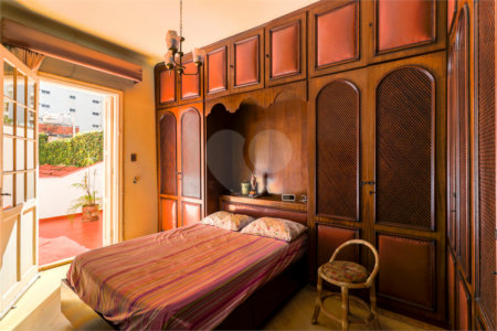 Casa à venda com 2 quartos em Vila Mariana, São Paulo, SP