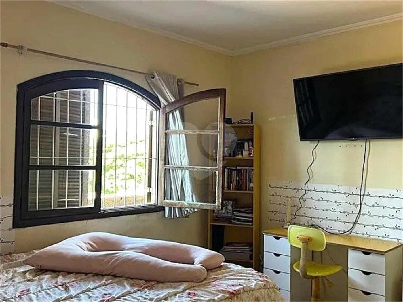 Sobrado à venda com 3 quartos, sendo 1 suíte,  em Parque Ipê, São Paulo, SP