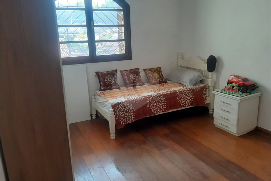 Sobrado à venda com 3 quartos, sendo 1 suíte, em Tremembé, São Paulo, SP